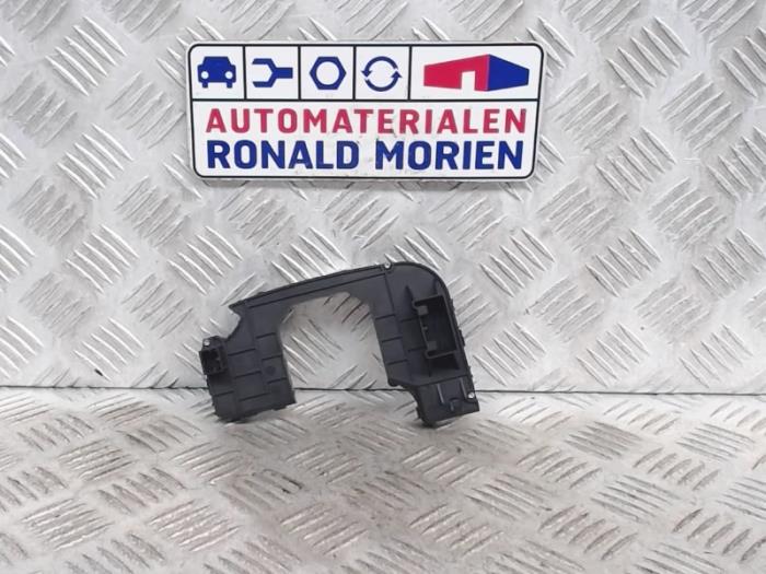 Begagnade Rattstångmodul Audi A8 (D3) 4.0 TDI V8 32V Quattro Pris € 50,00 Marginaltabell erbjuds av Automaterialen Ronald Morien B.V.