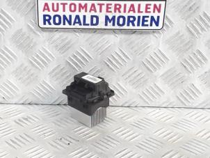 Usados Resistencia de calefactor Renault Megane III Berline (BZ) 1.5 dCi 110 Precio € 19,00 Norma de margen ofrecido por Automaterialen Ronald Morien B.V.