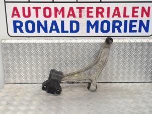 Usagé Bras de suspension avant gauche Ford Focus Prix € 55,00 Règlement à la marge proposé par Automaterialen Ronald Morien B.V.