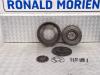 Clutch kit (complete) from a Volkswagen Bora (1J2) 1.6 1999