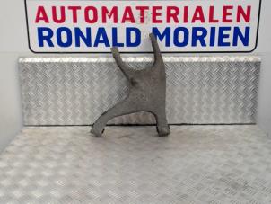 Używane Wahacz zawieszenia lewy tyl Audi A4 Cena € 25,00 Z VAT oferowane przez Automaterialen Ronald Morien B.V.