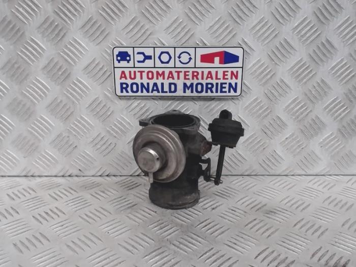 Gebrauchte AGR Ventil Volkswagen Transporter T5 1.9 TDi Preis € 49,00 Margenregelung angeboten von Automaterialen Ronald Morien B.V.
