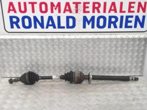 Used Front drive shaft, right Opel Astra Price € 45,00 Margin scheme offered by Automaterialen Ronald Morien B.V.