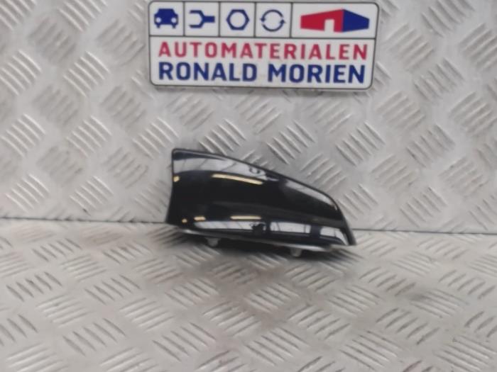 Używane Antena Landrover Range Rover Evoque (LVJ/LVS) 2.2 eD4 16V Cena € 59,00 Procedura marży oferowane przez Automaterialen Ronald Morien B.V.