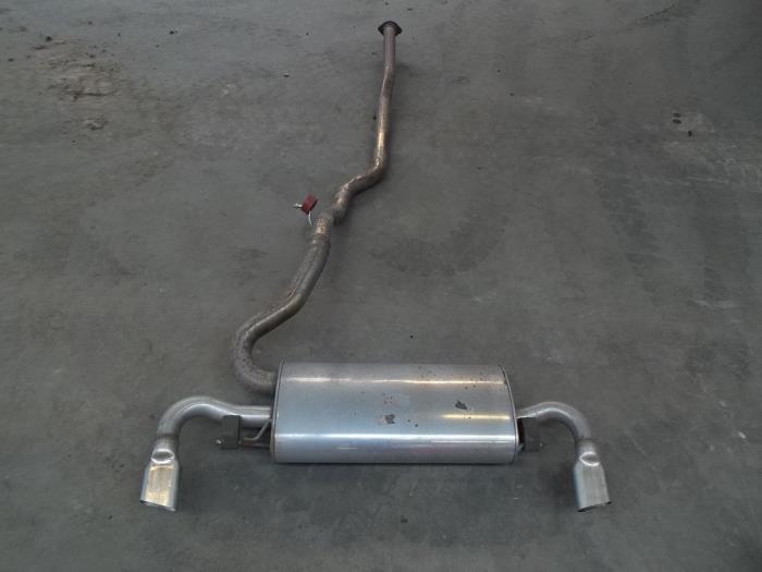 Exhaust rear silencer from a Volvo S60 II (FS) 2.0 D4 16V 2016