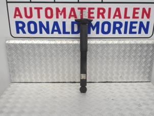 Używane Amortyzator prawy tyl Volvo S60 II (FS) 2.0 D4 16V Cena € 35,00 Procedura marży oferowane przez Automaterialen Ronald Morien B.V.