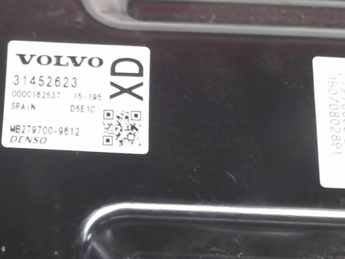 Steuergerät Motormanagement van een Volvo V40 (MV) 2.0 D4 16V 2016