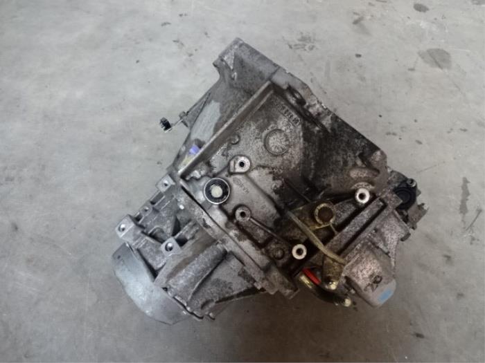 Gebrauchte Getriebe Peugeot 207/207+ (WA/WC/WM) 1.6 HDi 16V Preis € 225,00 Margenregelung angeboten von Automaterialen Ronald Morien B.V.