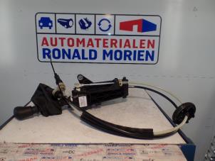 Nowe Dzwignia zmiany biegów Mercedes Sprinter 3,5t (906.73) 210 CDI 16V Euro 5 Cena € 151,25 Z VAT oferowane przez Automaterialen Ronald Morien B.V.