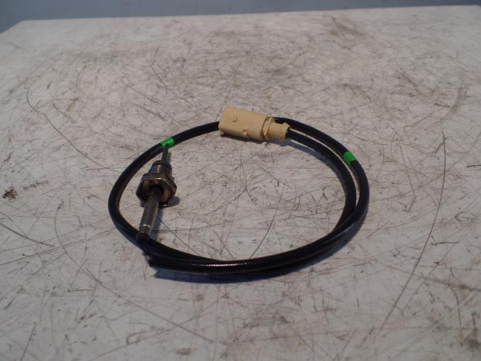 Gebrauchte Auspuff Temperatursensor Volkswagen T-Roc I 2.0 TDI 150 4Motion 16V Preis € 25,00 Mit Mehrwertsteuer angeboten von Automaterialen Ronald Morien B.V.