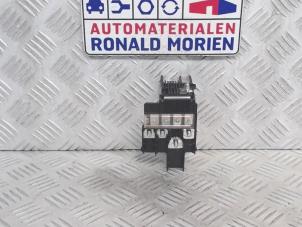 Used Fuse box Ford Fiesta Price € 25,00 Margin scheme offered by Automaterialen Ronald Morien B.V.