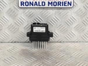 Used Heater resistor Opel Mokka/Mokka X 1.4 Turbo 16V 4x2 Price € 10,00 Margin scheme offered by Automaterialen Ronald Morien B.V.