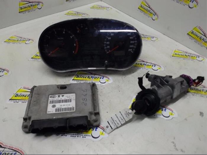 Used Ignition lock + computer Seat Leon (1M1) 1.4 16V Price € 103,95 Margin scheme offered by Binckhorst BV