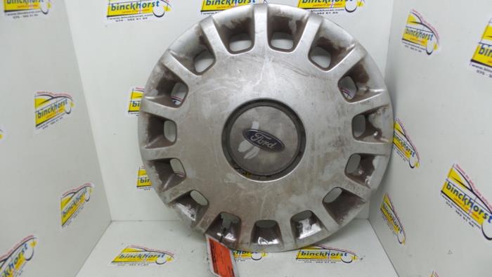 Wheel cover (spare) from a Ford Galaxy (WGR) 2.3i 16V 2004
