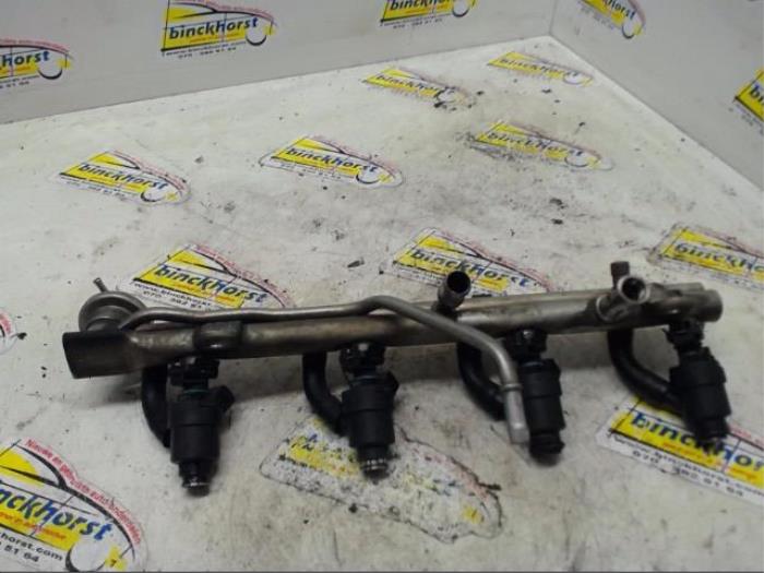 Usagé Système d'injection BMW 3 serie Compact (E36/5) 316i Prix € 52,50 Règlement à la marge proposé par Binckhorst BV
