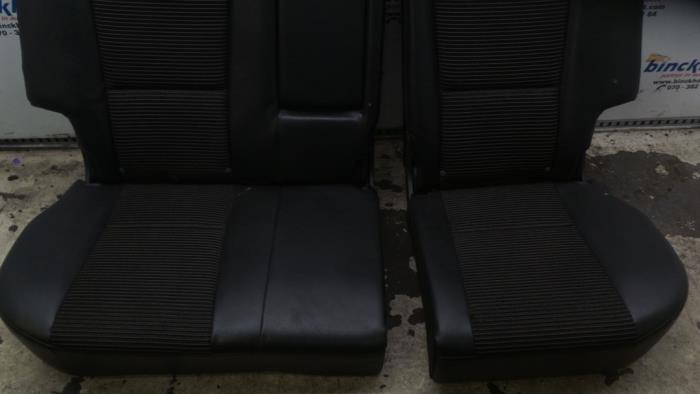 Rear bench seat from a Kia Sportage (JE) 2.0 CVVT 16V 4x2 2007