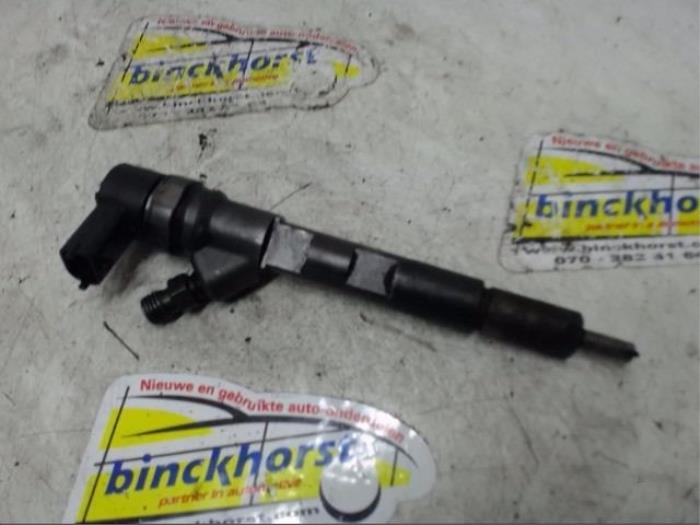 Usagé Injecteurs Dodge Ram Van 2.5 CRD Prix € 105,00 Règlement à la marge proposé par Binckhorst BV
