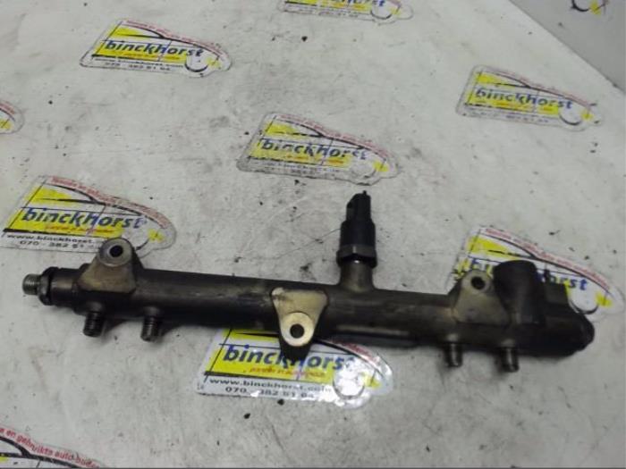 Usagé Système d'injection Dodge Ram Van 2.5 CRD Prix € 36,75 Règlement à la marge proposé par Binckhorst BV