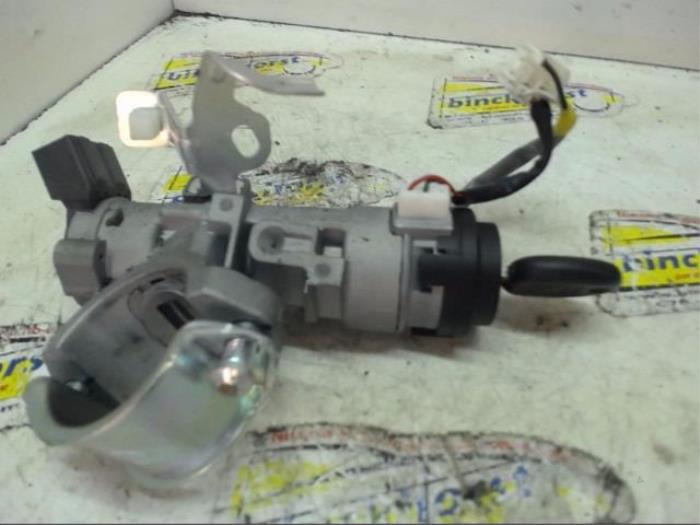 Ignition lock + key Kia Picanto 1.0 12V Binckhorst BV