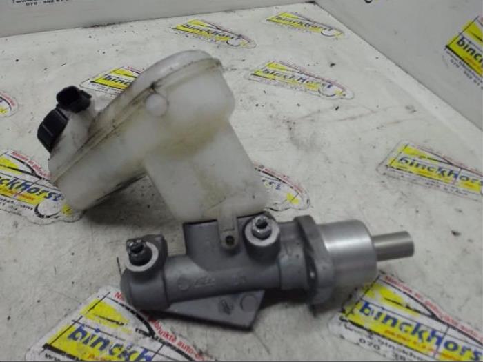 Used Master cylinder Renault Twingo II (CN) 1.2 16V Price € 26,25 Margin scheme offered by Binckhorst BV