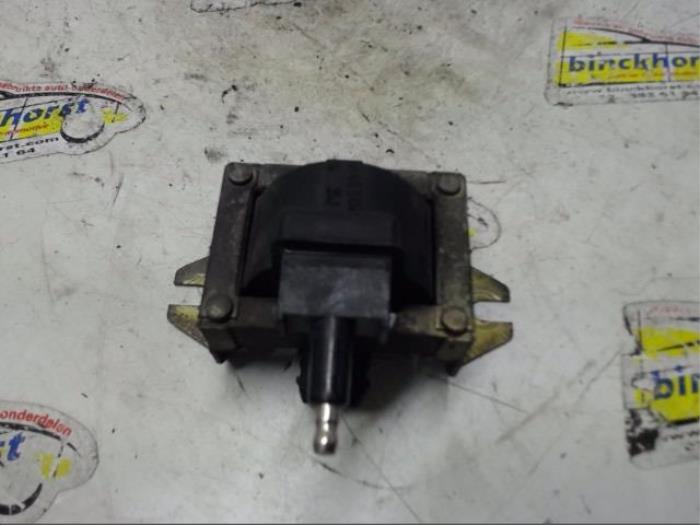 Usagé Bobine Renault Twingo (C06) 1.2 SPi Phase I Prix € 15,75 Règlement à la marge proposé par Binckhorst BV