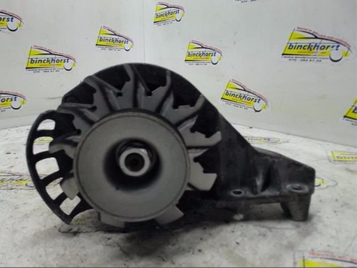 Begagnade Dynamo Renault Twingo (C06) 1.2 SPi Phase I Pris € 36,75 Marginaltabell erbjuds av Binckhorst BV