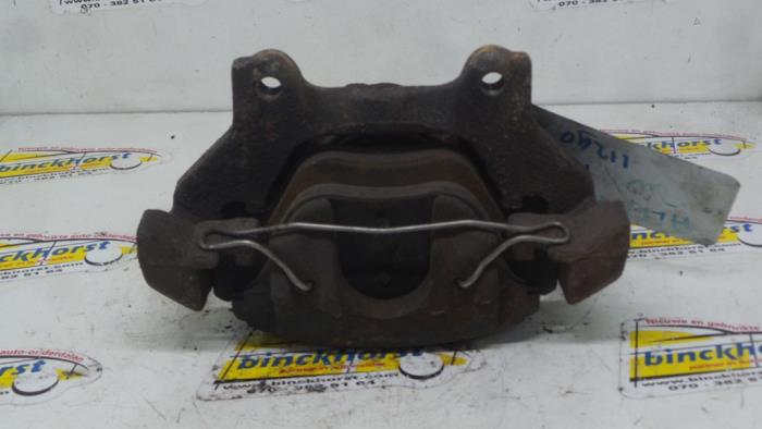 Gebrauchte Bremszange rechts vorne Alfa Romeo 147 (937) 1.6 HP Twin Spark 16V Preis € 42,00 Margenregelung angeboten von Binckhorst BV