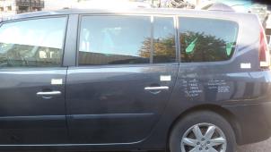 Used Rear door 4-door, left Renault Espace (JK) 2.0 dCi 16V 130 FAP Price € 210,00 Margin scheme offered by Binckhorst BV