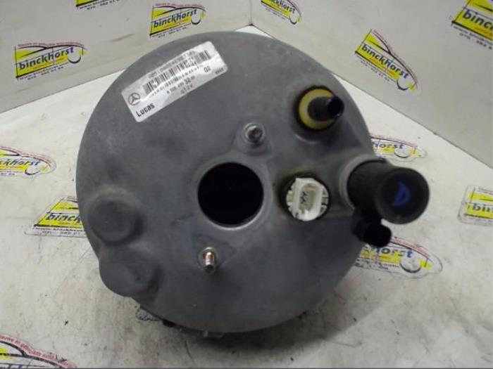 Usados Servofreno Mercedes E (W210) 3.2 E-320 V6 18V Precio € 52,50 Norma de margen ofrecido por Binckhorst BV