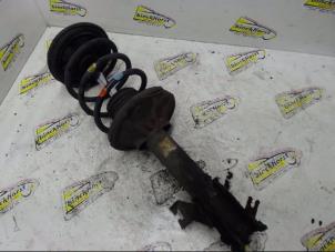 Used Front shock absorber rod, left Nissan Almera (N15) 2.0 GX Diesel Price € 52,50 Margin scheme offered by Binckhorst BV