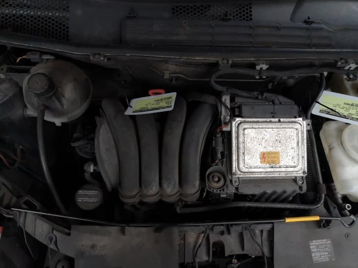 Used Engine Mercedes A (W169) 2.0 A-200 5-Drs. Price € 414,75 Margin scheme offered by Binckhorst BV