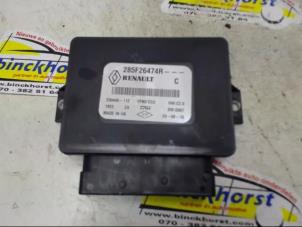 Used Parking brake module Renault Kadjar (RFEH) 1.2 Energy TCE 130 Price € 78,75 Margin scheme offered by Binckhorst BV