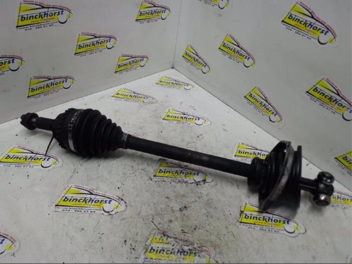 Gebrauchte Antriebswelle links vorne Renault Clio II Societe (SB) 1.5 dCi 80 Preis € 36,75 Margenregelung angeboten von Binckhorst BV