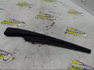 Used Rear wiper arm Citroen C4 Grand Picasso (3A) 1.6 16V THP 155 Price € 26,25 Margin scheme offered by Binckhorst BV