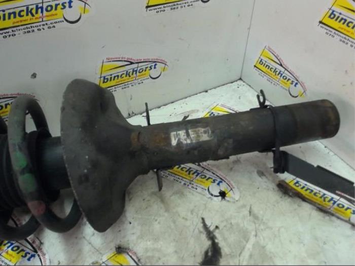 Front shock absorber rod, left from a Volkswagen New Beetle (9C1/9G1) 2.0 2000