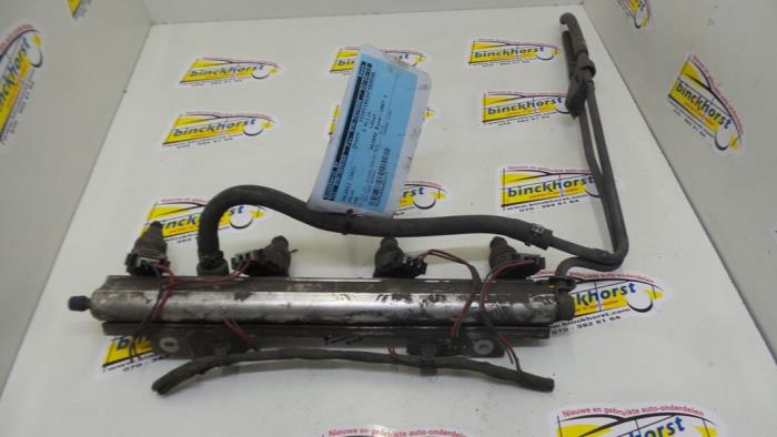 Usagé Système d'injection Volvo V40 (VW) 2.0 16V Prix € 73,50 Règlement à la marge proposé par Binckhorst BV