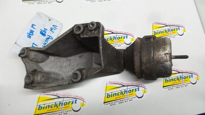 Used Engine mount Volkswagen Passat (3B2) 1.8 T 20V Price € 21,00 Margin scheme offered by Binckhorst BV