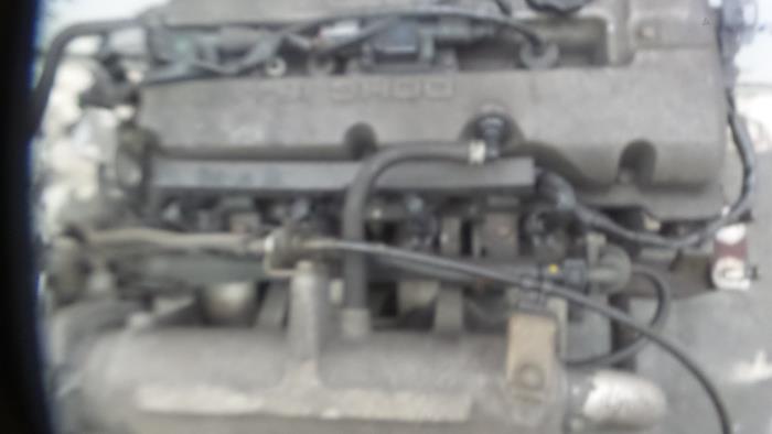 Motor van een Mazda 323 (BJ12) 1.5i 16V 1999