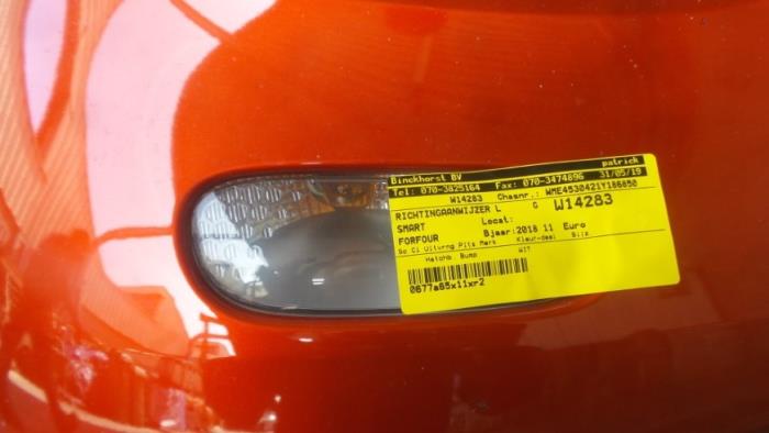 Używane Kierunkowskaz prawy Smart Forfour (453) 1.0 12V Cena € 42,00 Procedura marży oferowane przez Binckhorst BV