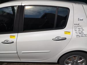 Used Rear door 4-door, left Renault Clio III (BR/CR) 1.5 dCi FAP Price € 157,50 Margin scheme offered by Binckhorst BV
