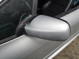 Used Wing mirror, left Peugeot 307 CC (3B) 2.0 16V Price € 52,50 Margin scheme offered by Binckhorst BV