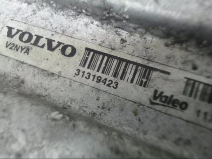 Ladeluftkühler van een Volvo V60 I (FW/GW) 2.4 D5 20V 2011
