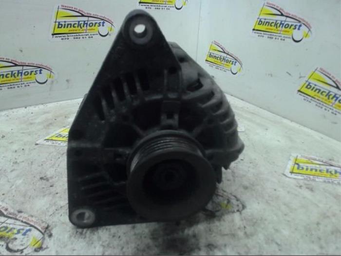 Gebrauchte Dynamo Audi A4 (B5) 1.6 Preis € 42,00 Margenregelung angeboten von Binckhorst BV
