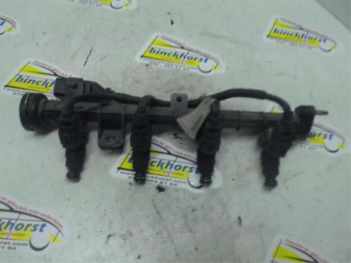 Usagé Système d'injection Hyundai i10 (F5) 1.1i 12V Prix € 63,00 Règlement à la marge proposé par Binckhorst BV