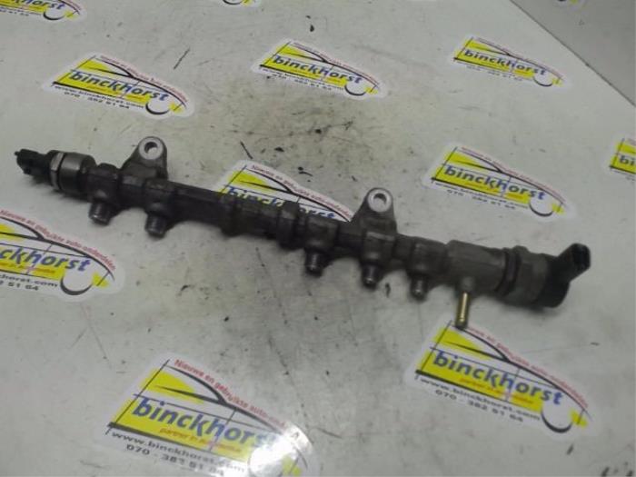 Usagé Système d'injection Fiat Grande Punto (199) 1.3 JTD Multijet 16V Prix € 105,00 Règlement à la marge proposé par Binckhorst BV