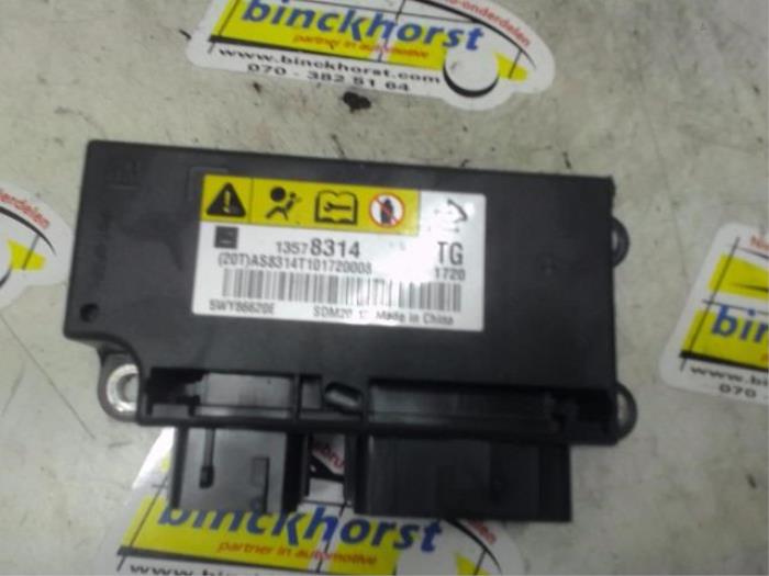 Airbag Module from a Daewoo Spark 1.0 16V Bifuel 2011