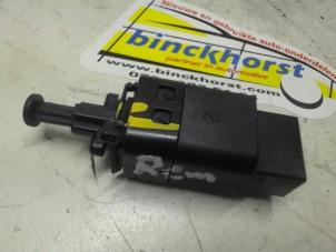 Used Brake light switch Chevrolet Spark 1.0 16V Bifuel Price € 10,50 Margin scheme offered by Binckhorst BV