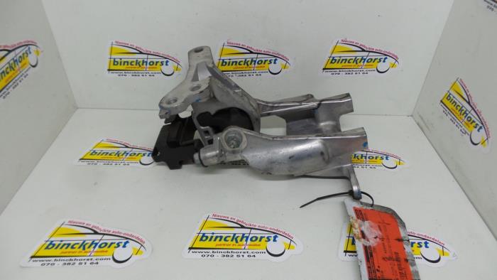 Used Engine mount Subaru Legacy Wagon (BR) 2.0 D 16V Price € 26,25 Margin scheme offered by Binckhorst BV