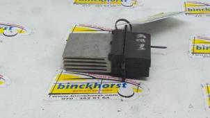 Used Heater resistor Renault Megane Scénic (JA) 1.6 RT Price € 21,00 Margin scheme offered by Binckhorst BV