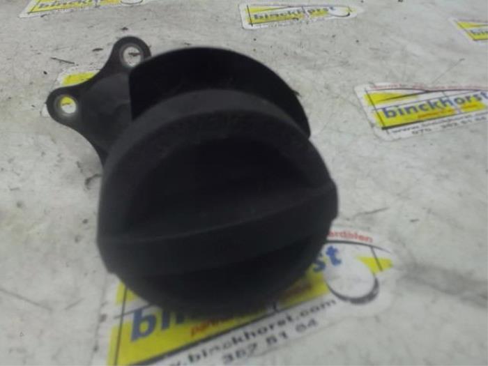Gebrauchte Ölkappe Volvo V60 I (FW/GW) 2.4 D5 20V Preis € 15,75 Margenregelung angeboten von Binckhorst BV
